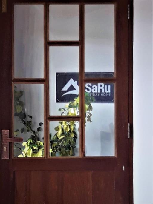 Saru Holiday Apartment - Upto 6 Guests キャンディー エクステリア 写真